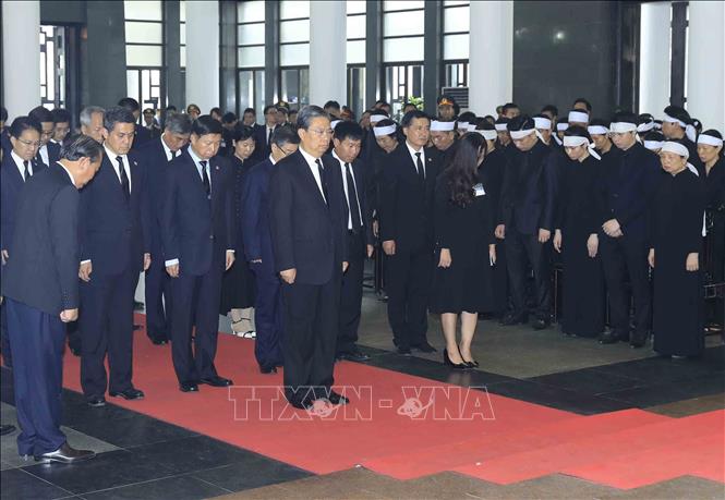 Đoàn nước CHND Trung Hoa viếng Chủ tịch nước Trần Đại Quang