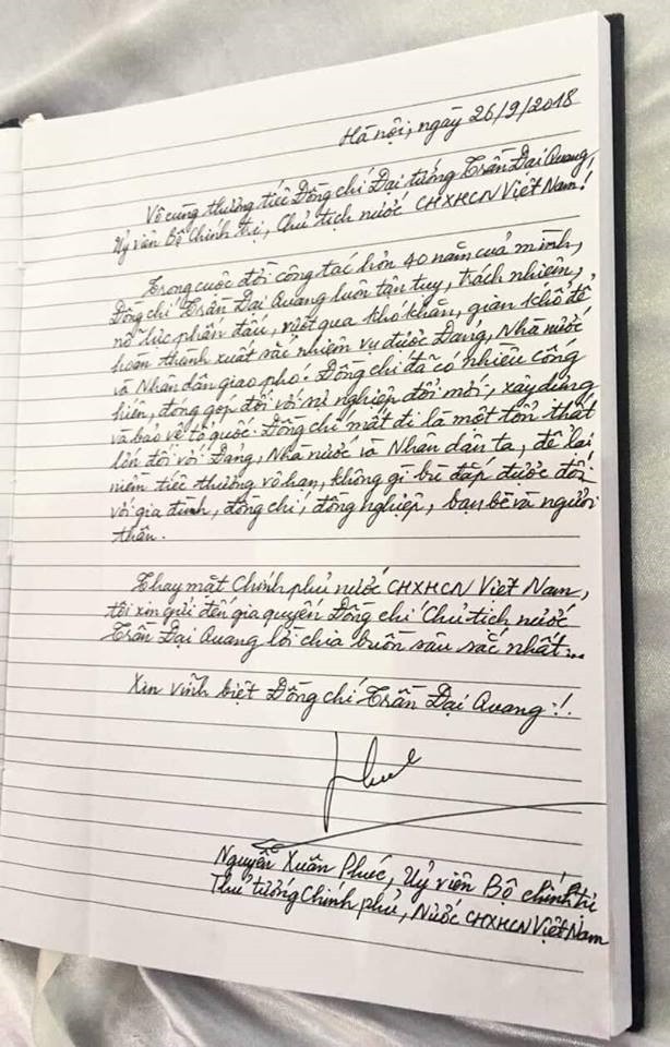 Những dòng sổ tang lay động viếng Chủ tịch nước Trần Đại Quang