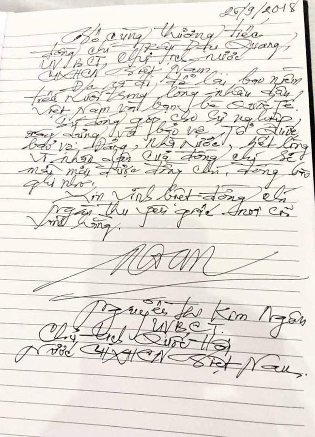 Những dòng sổ tang lay động viếng Chủ tịch nước Trần Đại Quang