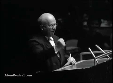 TT Pháp tái hiện màn vỗ mặt Mỹ dữ dội không kém Lãnh đạo Liên Xô năm xưa