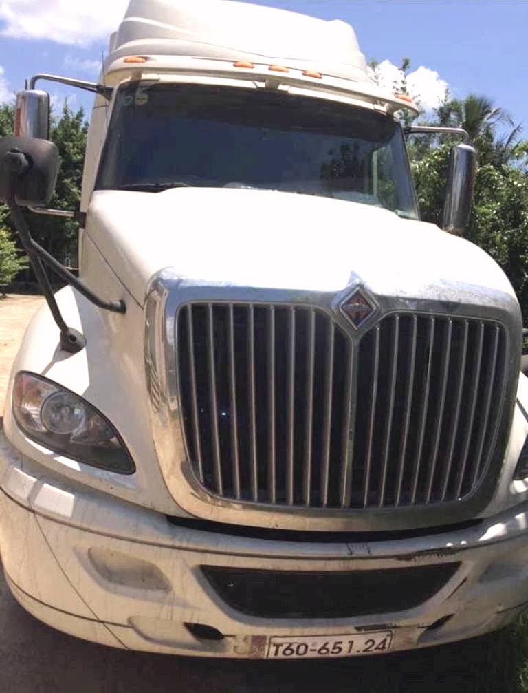 Bình Định: Nghi sử dụng bằng giả, 3 xe đầu kéo đã bị tạm giữ