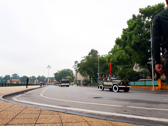 Hình ảnh đáng nhớ về đoàn xe tang đưa linh cữu Chủ tịch nước về quê nhà