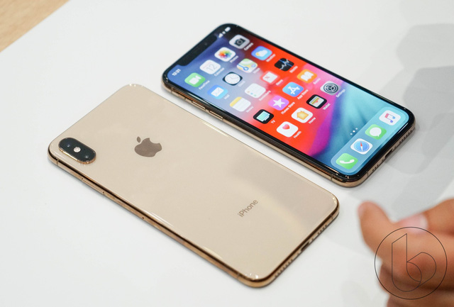 Lý do iPhone XS giảm giá sốc tại thị trường Việt Nam nhưng vẫn ế ẩm, người dùng có nên mua?