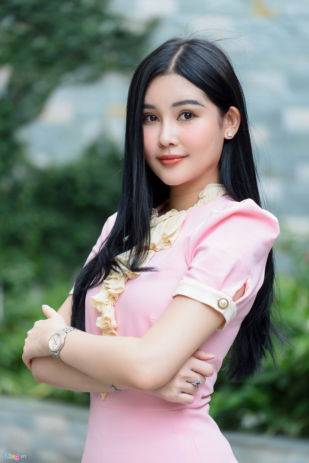 Hoa hậu Đại dương Ngân Anh: Tôi lạc lõng giữa showbiz