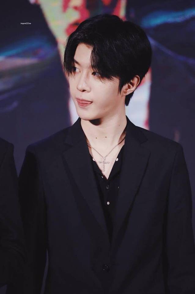 Phạm Băng Băng bình an vô sự, em trai Phạm Thừa Thừa không còn khóc lóc, cười vô tư tại sự kiện?