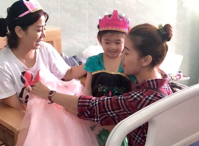 Vì sao dư luận ngày càng ném đá Phùng Ngọc Huy dữ dội?