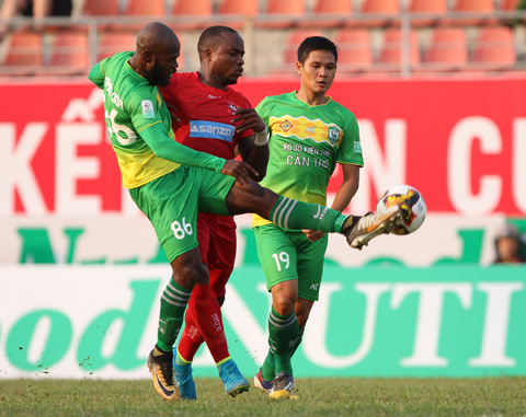 Tổng quan vòng 24 V.League: Còn mục tiêu, còn phấn đấu