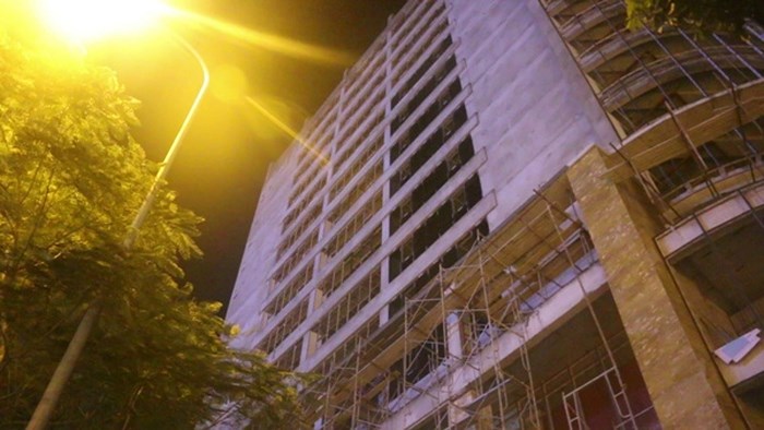 Cứ ‘tiền là xong’ các vụ ‘tử thần’ từ trên trời rơi xuống?