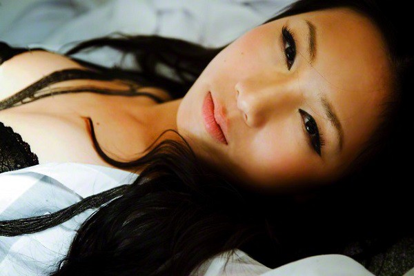 Ngày cưới của tôi xuất hiện 2 vị khách, họ không nói câu nào nhưng tôi như bị sét đánh, còn khách khứa thì bàng hoàng