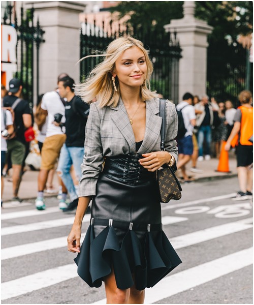 Diện blazer thế nào để thanh lịch mà vẫn đầy mới lạ?