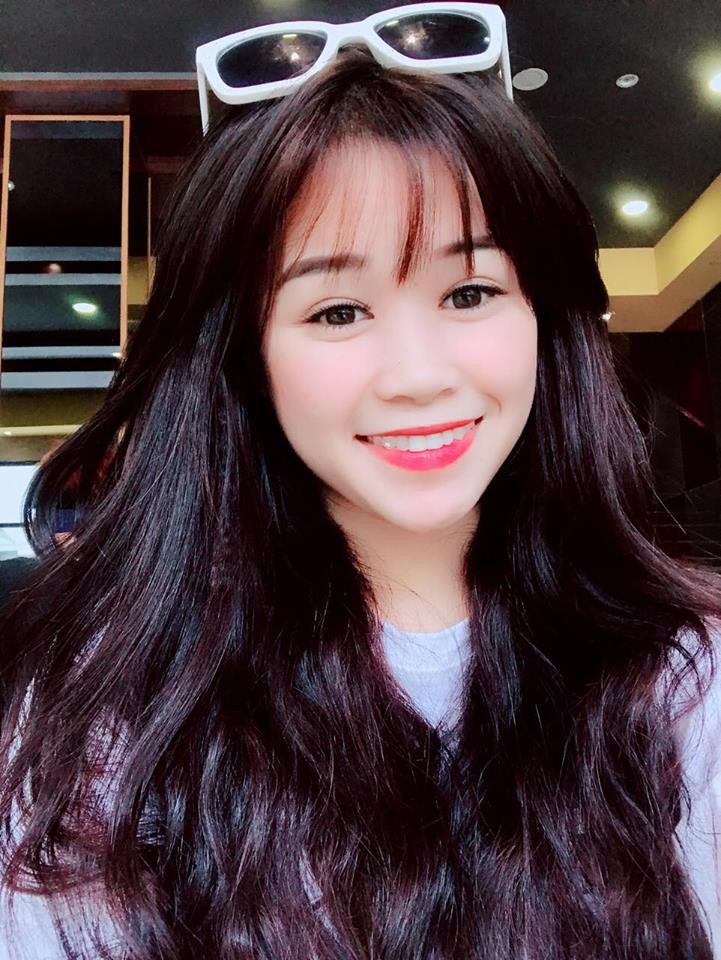 2 cô em gái chiếm spotlight của bà chị đi kiếm người yêu trên Bạn muốn hẹn hò