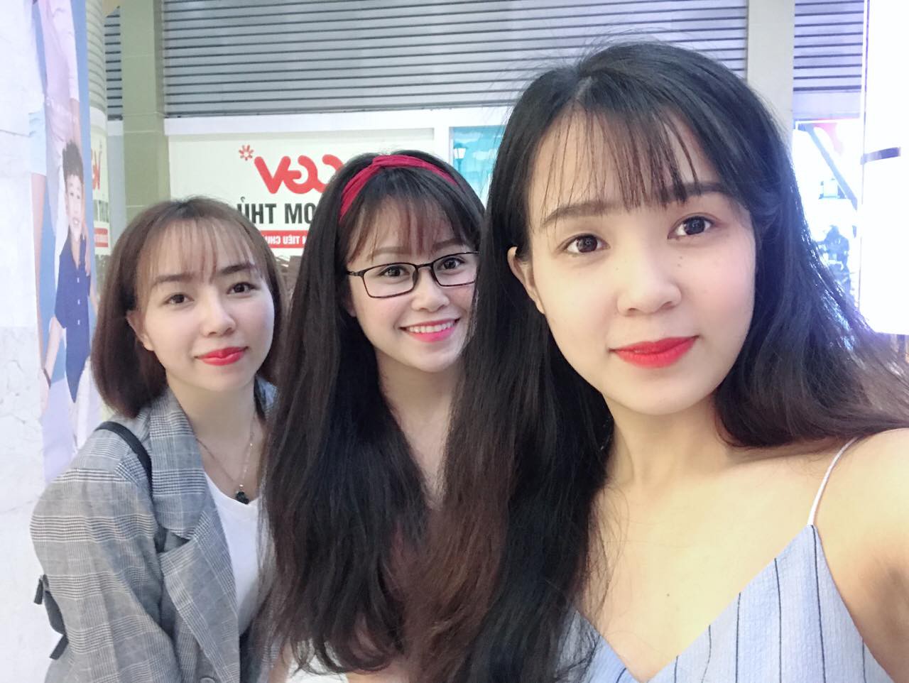 2 cô em gái chiếm spotlight của bà chị đi kiếm người yêu trên Bạn muốn hẹn hò