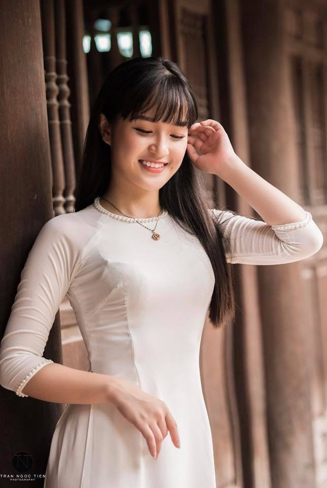 Tiểu mỹ nhân từng được siêu mẫu Thúy Hạnh tiên đoán sẽ trở thành Hoa hậu càng ngày càng xinh đẹp rạng rỡ