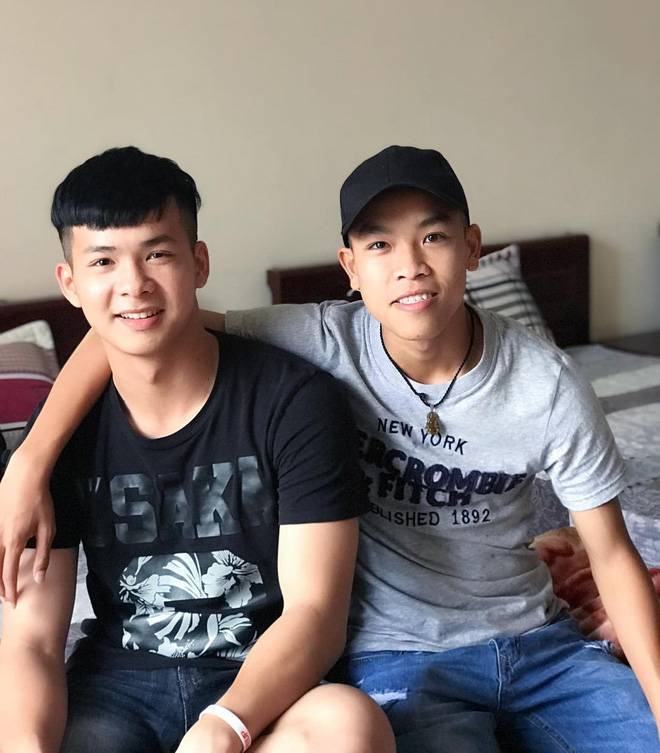 Chàng thủ môn của U19 Việt Nam điển trai, tài năng không kém Bùi Tiến Dũng