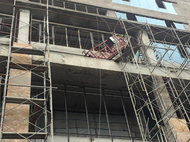 Nguyên nhân ban đầu vụ cần trục rơi xuống đường ở Hà Nội khiến 1 người tử vong tại chỗ