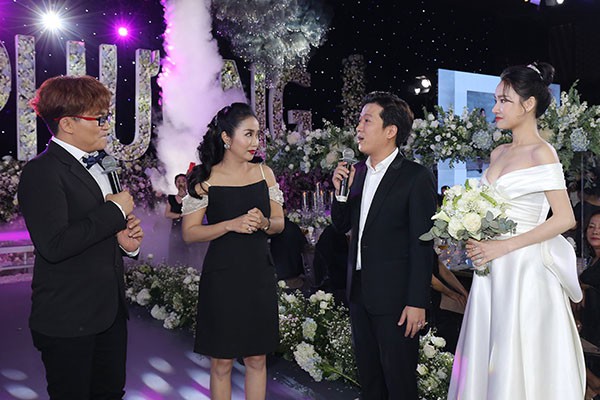 MC đám cưới của Nhã Phương chính là cô gái Trường Giang yêu đơn phương 17 năm trước