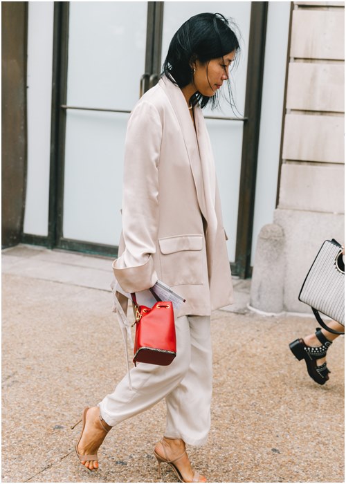 Có một công thức mặc đẹp nghìn năm vẫn chưa lỗi mốt!