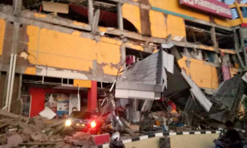 Hành động khó hiểu của Indonesia trước khi sóng thần cao 2m ập vào