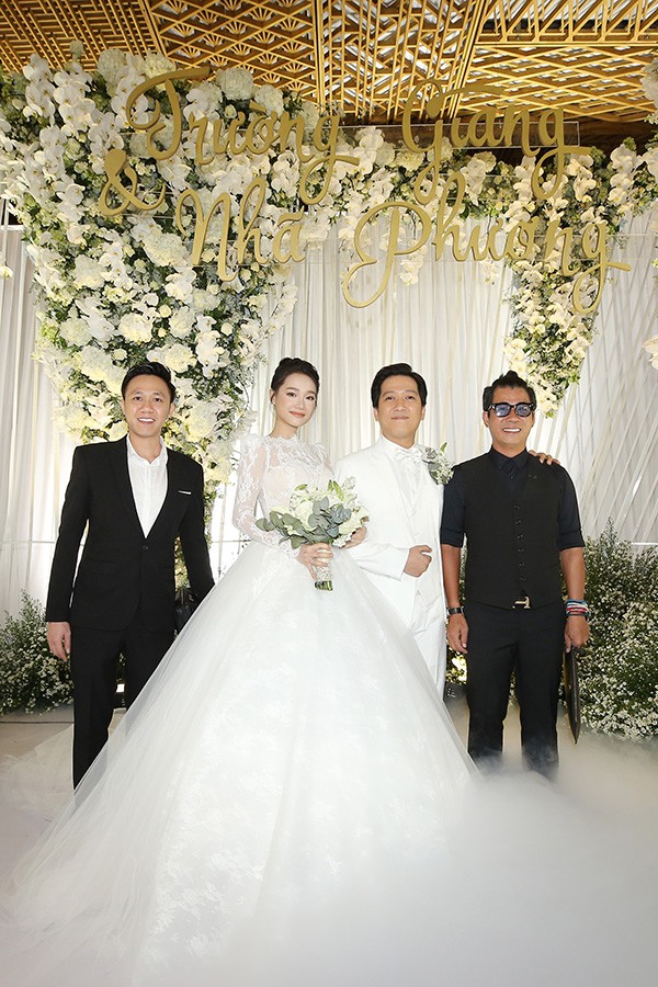 3 nghệ sĩ suýt không được vào ăn tiệc đám cưới Trường Giang, Nhã Phương 3 nghệ sĩ suýt không được vào ăn tiệc đám cưới Trường Giang, Nhã Phương