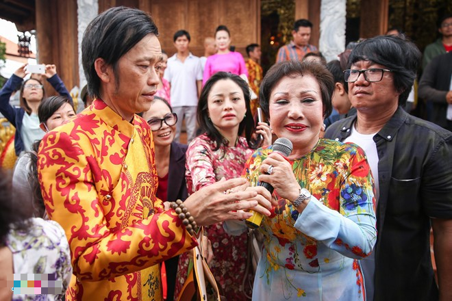 Uy quyền ngầm của danh hài Hoài Linh