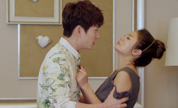 Nỗi khổ phải chịu đựng hàng đêm chẳng biết tỏ bày cùng ai của cô vợ có chồng mười phân vẹn mười