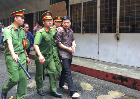 Đến đòi quà người yêu cũ, nam thanh niên đâm chết người