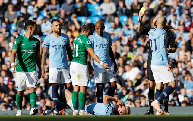 Thắng trận thứ tư liên tiếp, Man City tạm chiếm ngôi đầu