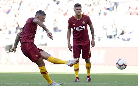 Roma hạ gục Lazio ở derby Capitale