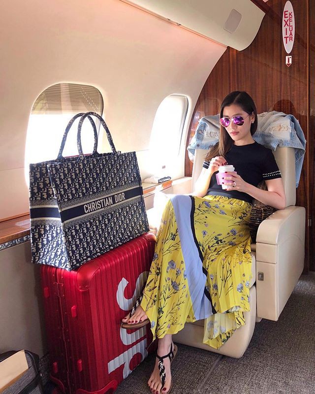 Tiểu thư nhà tỷ phú 30 tuổi, kết hôn chưa vội sinh con mà cùng chồng vi vu khắp thế gian Tiểu thư nhà tỷ phú 30 tuổi, kết hôn chưa vội sinh con mà cùng chồng vi vu khắp thế gian