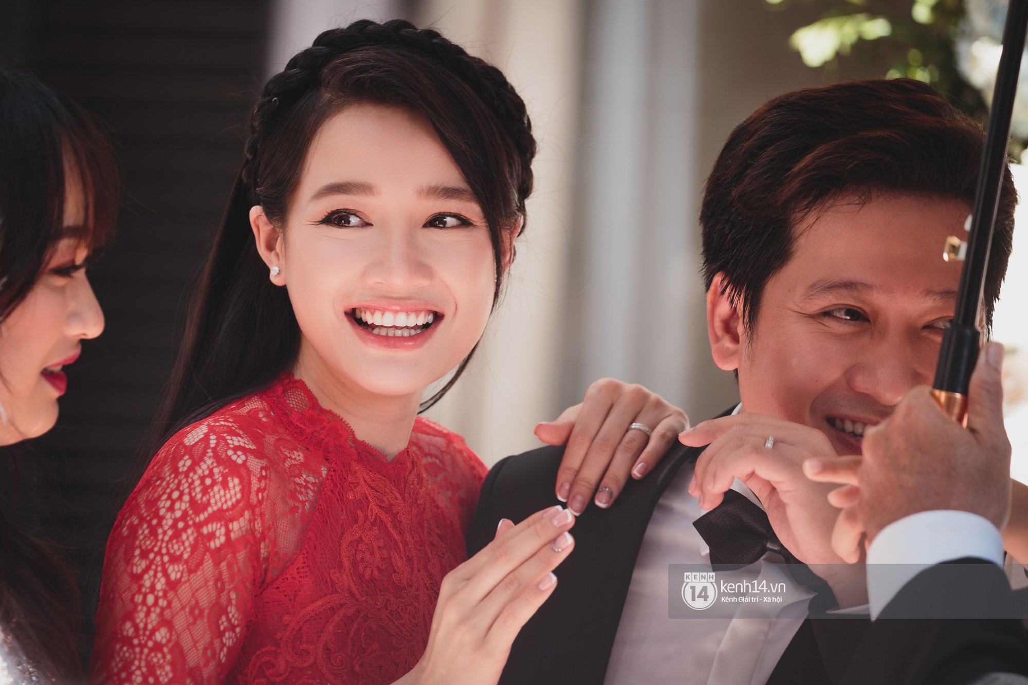 Đám cưới Trường Giang - Nhã Phương: Hàng ngàn hình ảnh ngọt ngào cũng không bằng loạt khoảnh khắc hạnh phúc đắt giá này Đám cưới Trường Giang - Nhã Phương: Hàng ngàn hình ảnh ngọt ngào cũng không bằng loạt khoảnh khắc hạnh phúc đắt giá này
