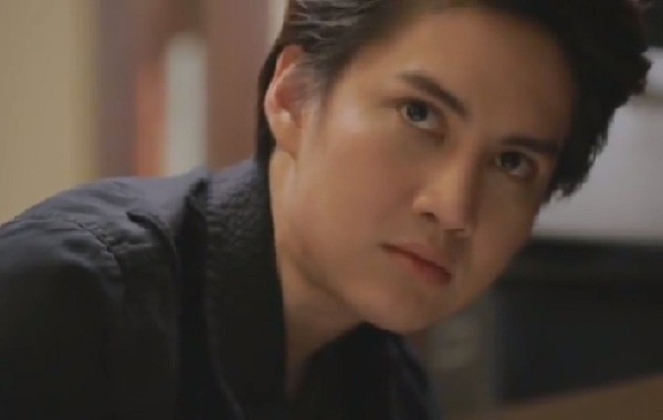 Bầu bì được chồng chăm chu đáo, đến ngày đẻ xong chồng bỗng dưng khó chịu và đưa cho cục tiền rồi bảo...