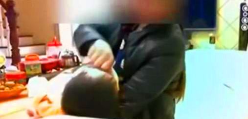 Kiên Giang: Mời một phụ nữ để làm rõ vụ phát hiện hai trẻ chết ngạt nghi do bị bóp mũi