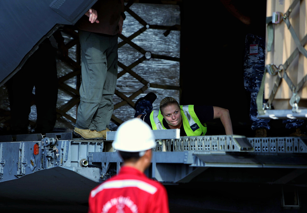 Máy bay vận tải khủng C-17 đến TP.HCM đưa nhân viên gìn giữ hòa bình VN tới Nam Sudan