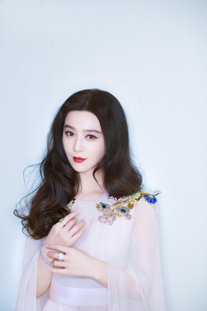 Bình an vô sự, Phạm Băng Băng ở nhà nghỉ ngơi chăm lo sức khoẻ, tính toán thời cơ tái xuất showbiz?