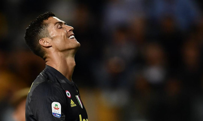 Ronaldo phản ứng lại tin đồn hiếp dâm phụ nữ Mỹ