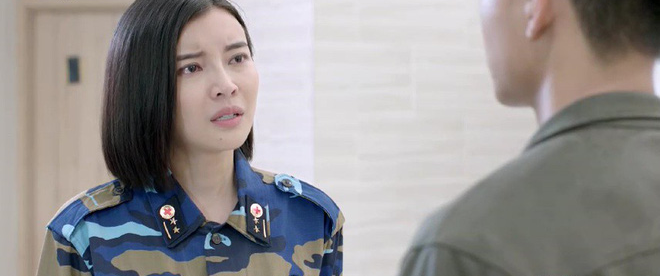 Hậu Duệ Mặt Trời bản Việt lên sóng 2 tập đầu: Không phải thảm họa nhưng sạn thì vẫn còn nhiều