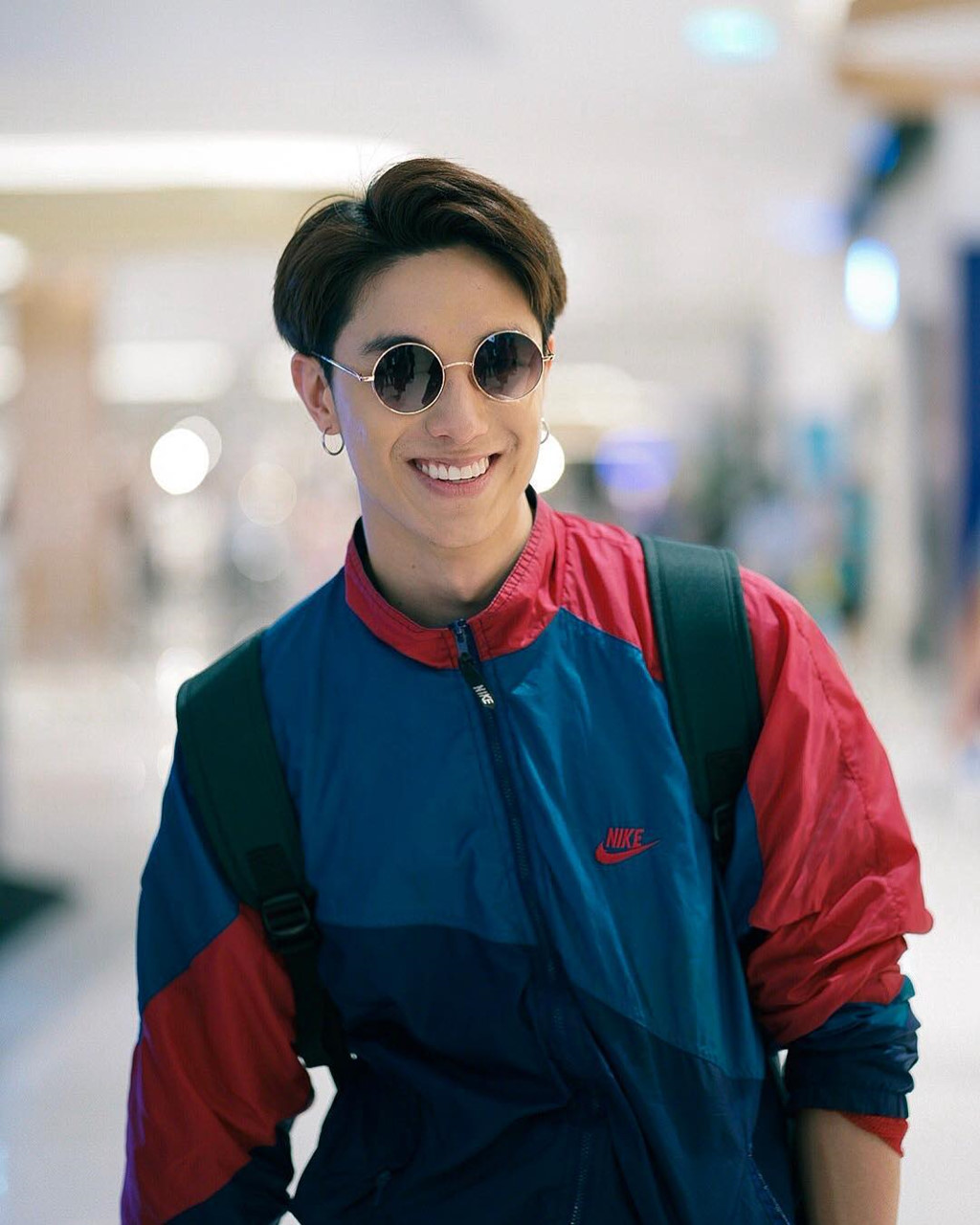 Hot boy Thái Lan body 6 múi, mắt một mí điển trai như sao Hàn