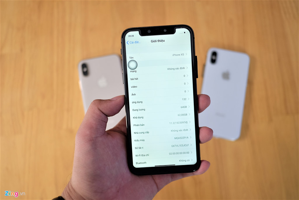 iPhone Xs vừa về, hàng nhái đã bán đầy tại Việt Nam