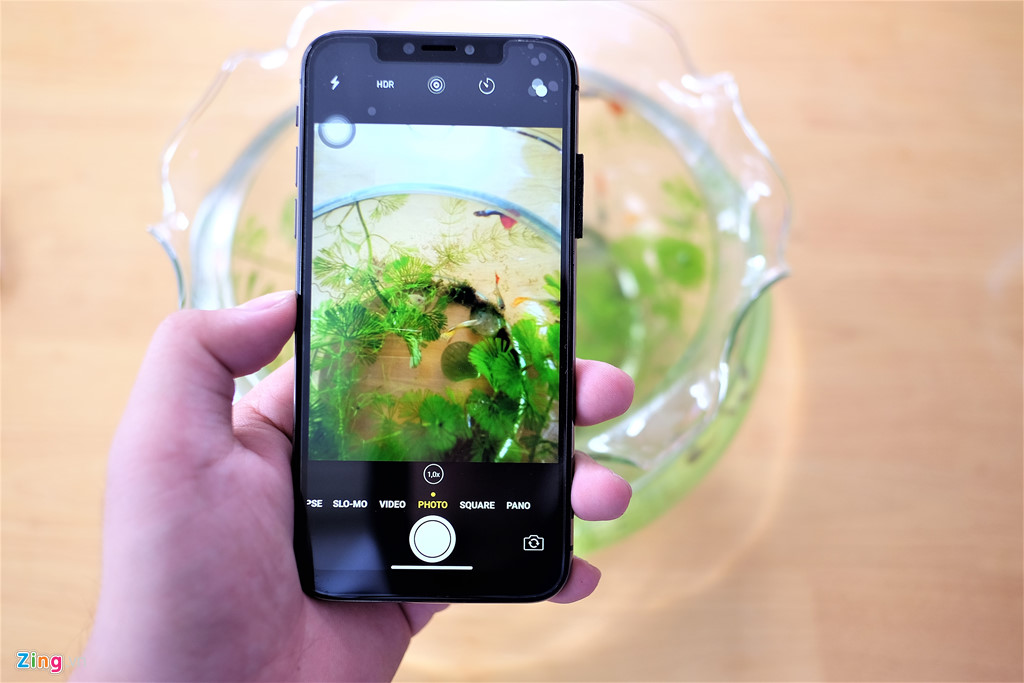 iPhone Xs vừa về, hàng nhái đã bán đầy tại Việt Nam