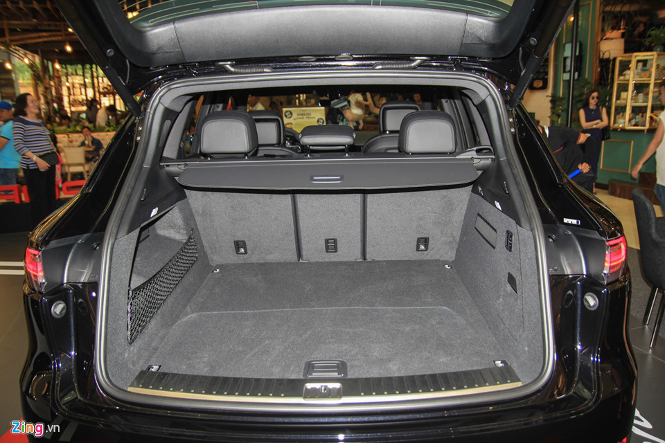 Porsche Cayenne 2018 chính thức về VN sau một năm ra mắt