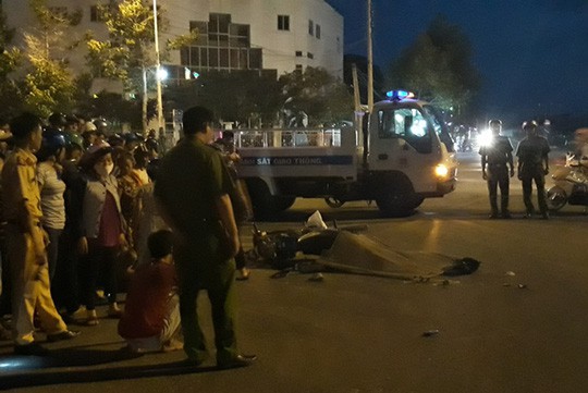 Đi làm về, nữ công nhân trẻ bị xe ben tông chết