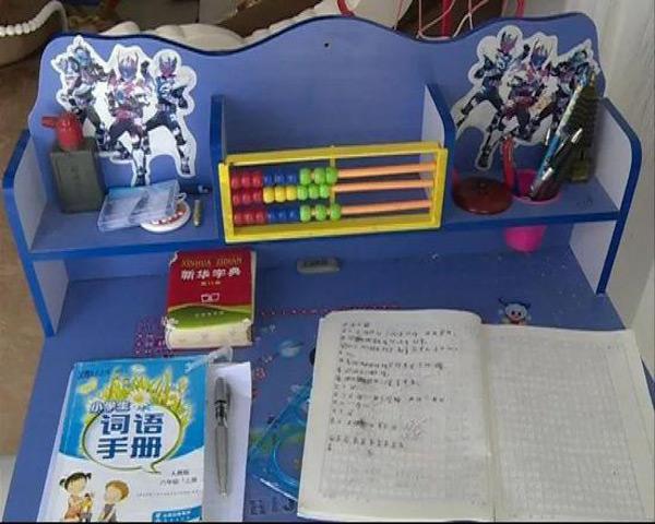 Con lớp 1 để lại thư tuyệt mệnh: Đọc xong thư này, bố hãy tìm xác con dưới ban công