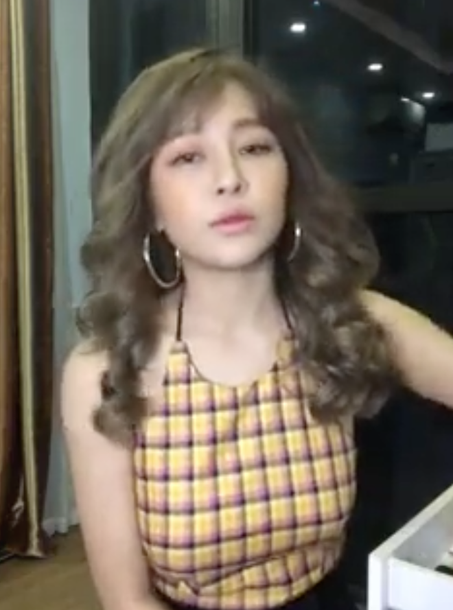 Trâm Anh mất điểm vì chuyển hướng sexy quá đà, đăng bài quảng cáo mọi lúc mọi nơi