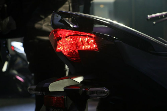 2018 Honda Click 150i giá 41,7 triệu đồng, đe nẹt Yamaha NVX 155