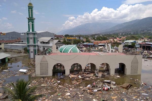 832 người thiệt mạng trong vụ động đất-sóng thần tại Indonesia, 10 người Việt Nam an toàn