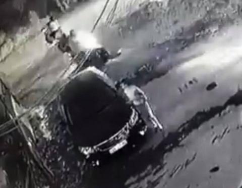 Diễn biến mới vụ cào xước xe Camry để trả thù