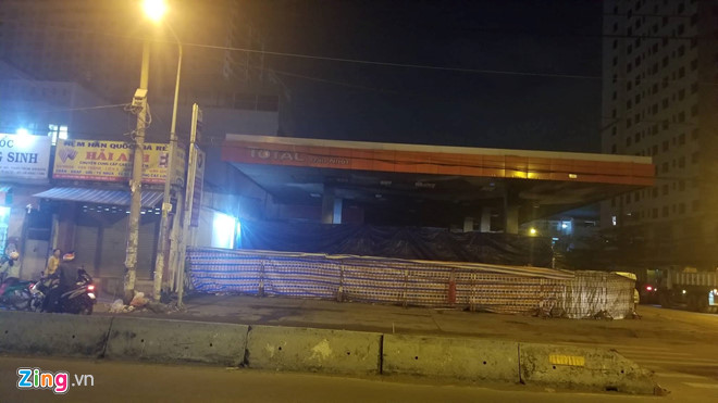 Cháy cây xăng ở Sài Gòn, nhiều người tháo chạy