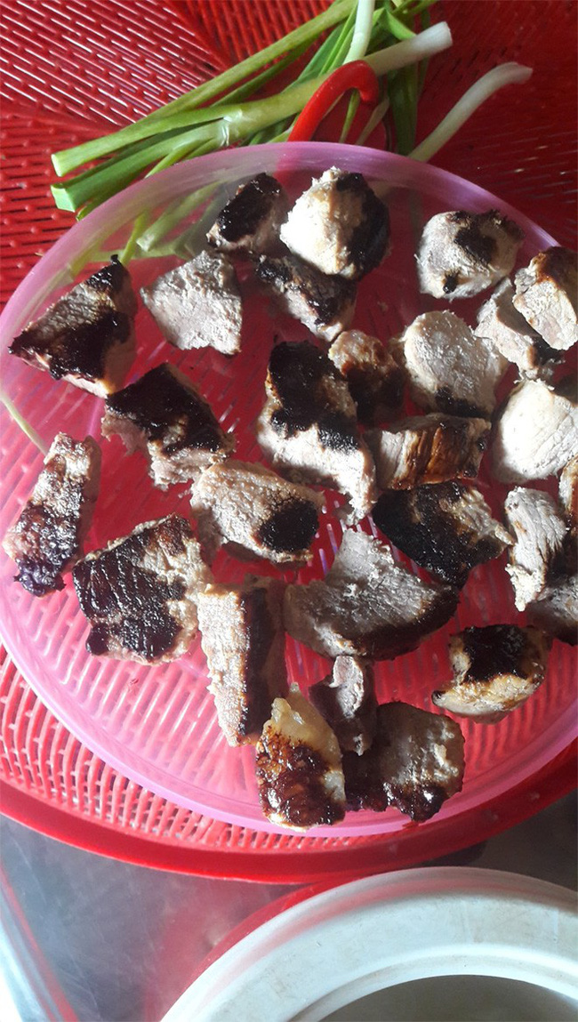 Khi team bỉm sữa khoe chiến tích não cá vàng sau sinh: Nhét điện thoại vào máy giặt, nấu cơm cháy 3-4 cái nồi