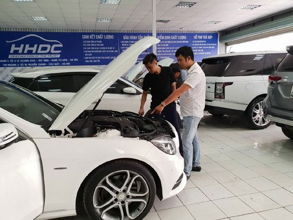 Ô tô cũ bất ngờ ‘sốt giá’ trở lại tại thị trường Hà Nội