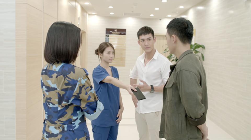 Bị dè bỉu trong thời gian dài nhưng vừa lên sóng 2 ngày mà Hậu Duệ Mặt Trời Việt Nam đã lên top 1 tìm kiếm Bị dè bỉu trong thời gian dài nhưng vừa lên sóng 2 ngày mà Hậu Duệ Mặt Trời Việt Nam đã lên top 1 tìm kiếm